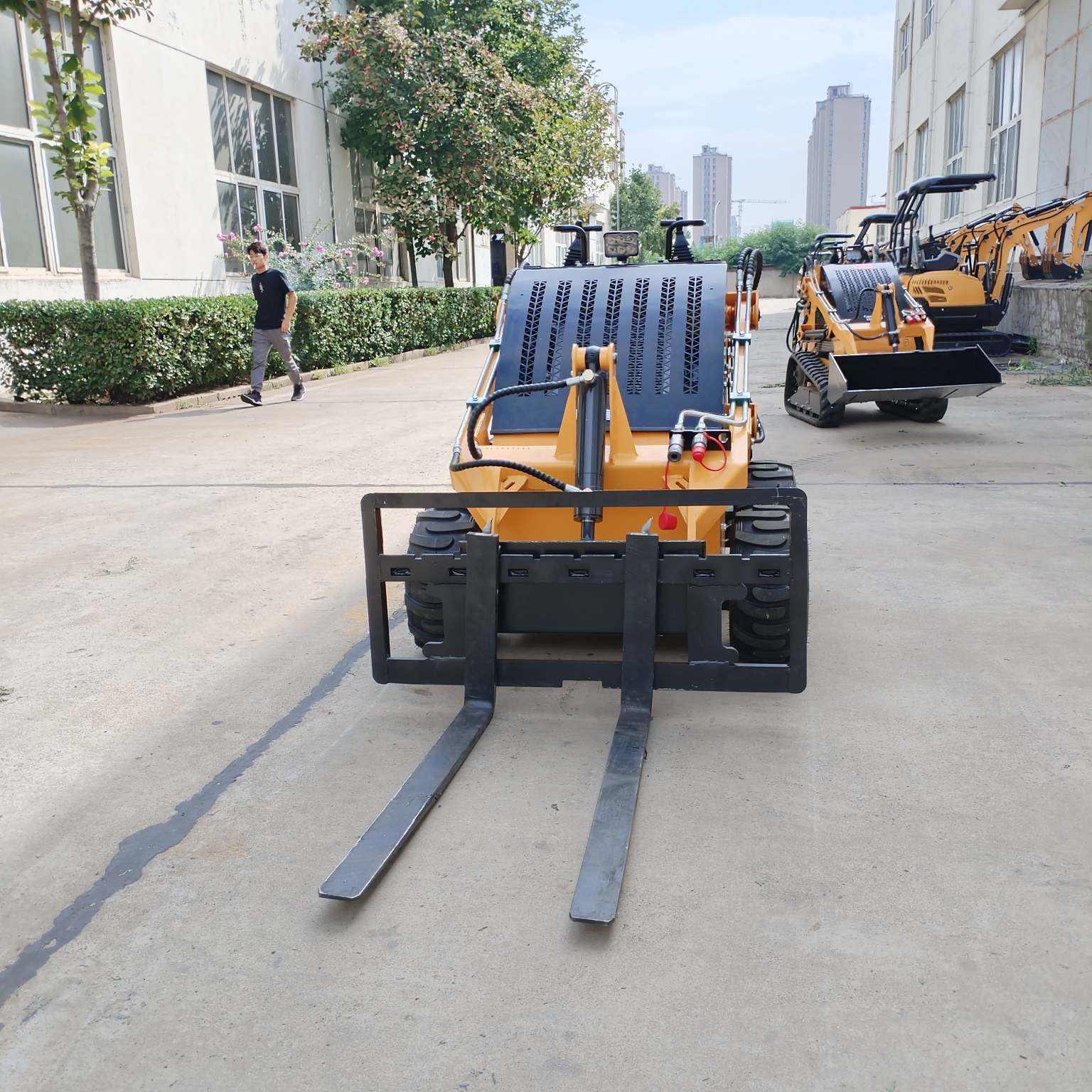 1-Tonnen-Raupenkompaktlader