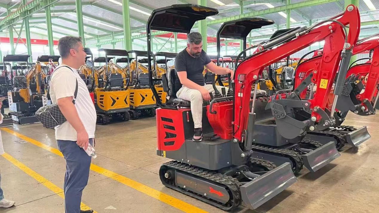 Stärkung der Zusammenarbeit durch deutschen Kundenbesuch